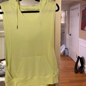 Calvin Klein performance cut off